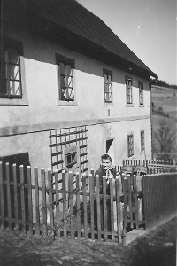 huettmesgruen_haus_bartels_geb_huss.jpg